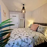 Rosie\'S Apartments
